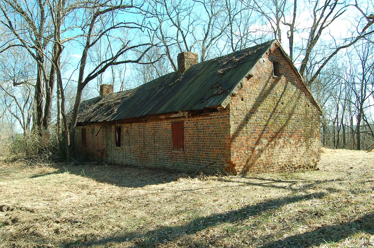 Click for more information about Oak Hill Double-Duplex Slave Quarter