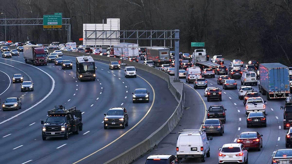 Traffic on the DC beltway.